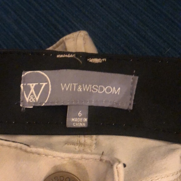 Tan wit & wisdom size 6 - Picture 2 of 2